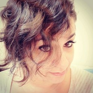 Meet your Posher, Scarlet